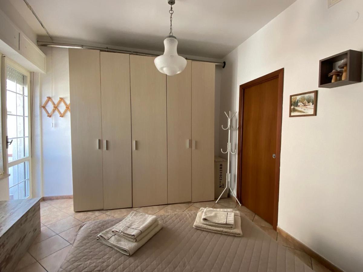 Lovely Sardinia Apartment Порто-Торрес Екстер'єр фото
