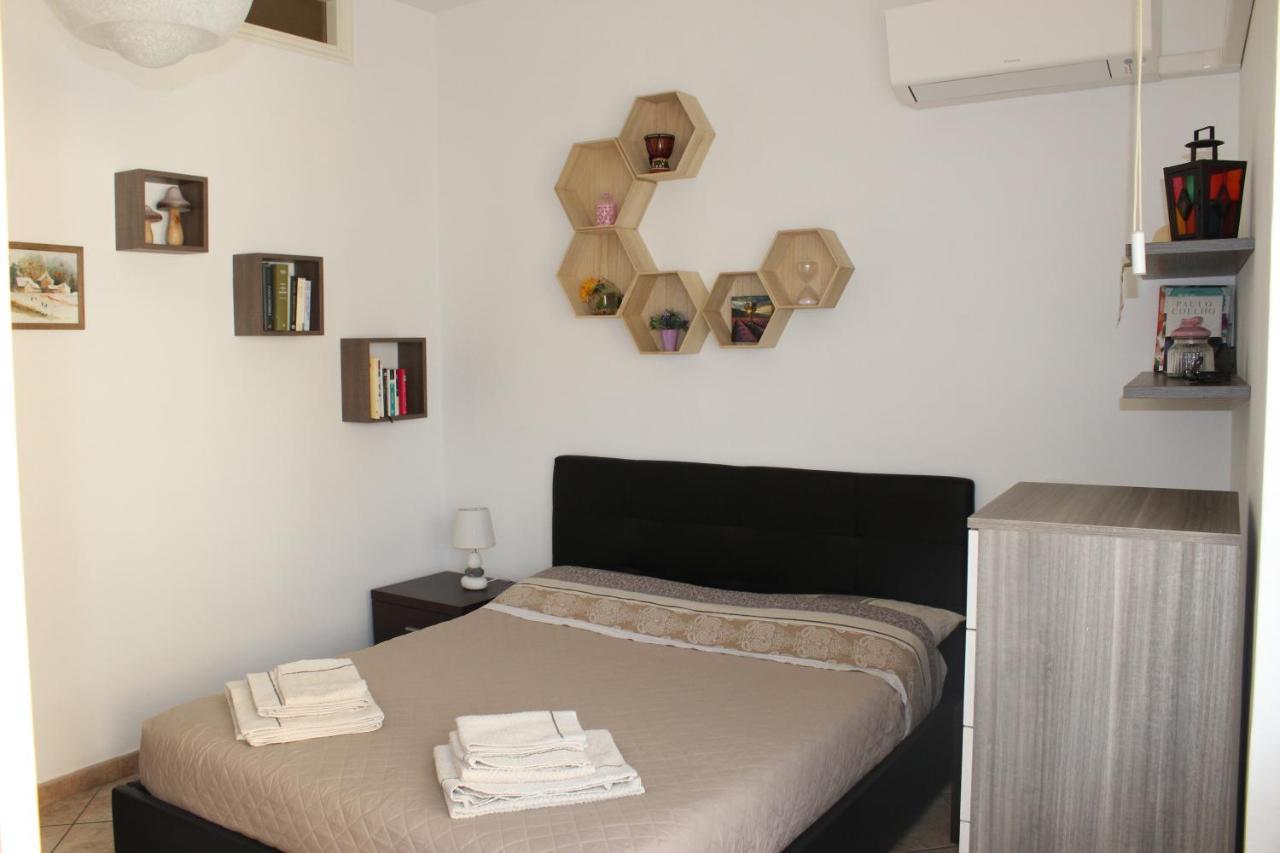 Lovely Sardinia Apartment Порто-Торрес Екстер'єр фото