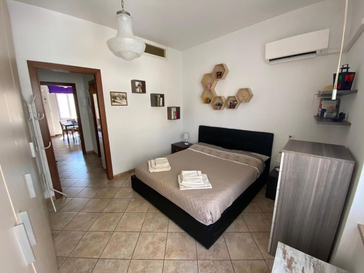 Lovely Sardinia Apartment Порто-Торрес Екстер'єр фото